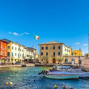 Deluxe Residencefull Relax Lazise