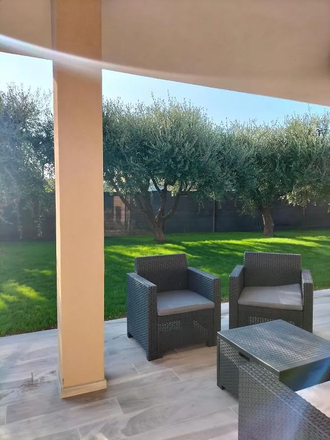 Villa Verde, Romantica Villetta Lazise Apartment